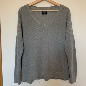 Gray Abercrombie & Fitch Ribbed V-Neck Sweater